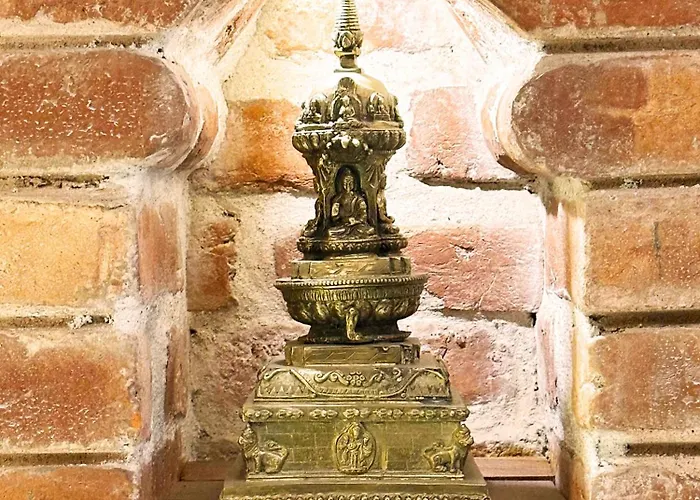 Newa * Kathmandu